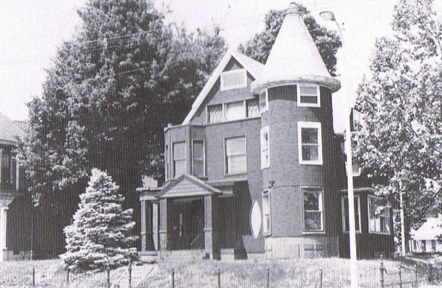 Charles Cook Residence (620 N Fulton)